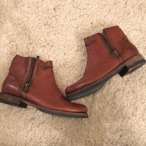 Carly zip Chelsea Frye ankle boots